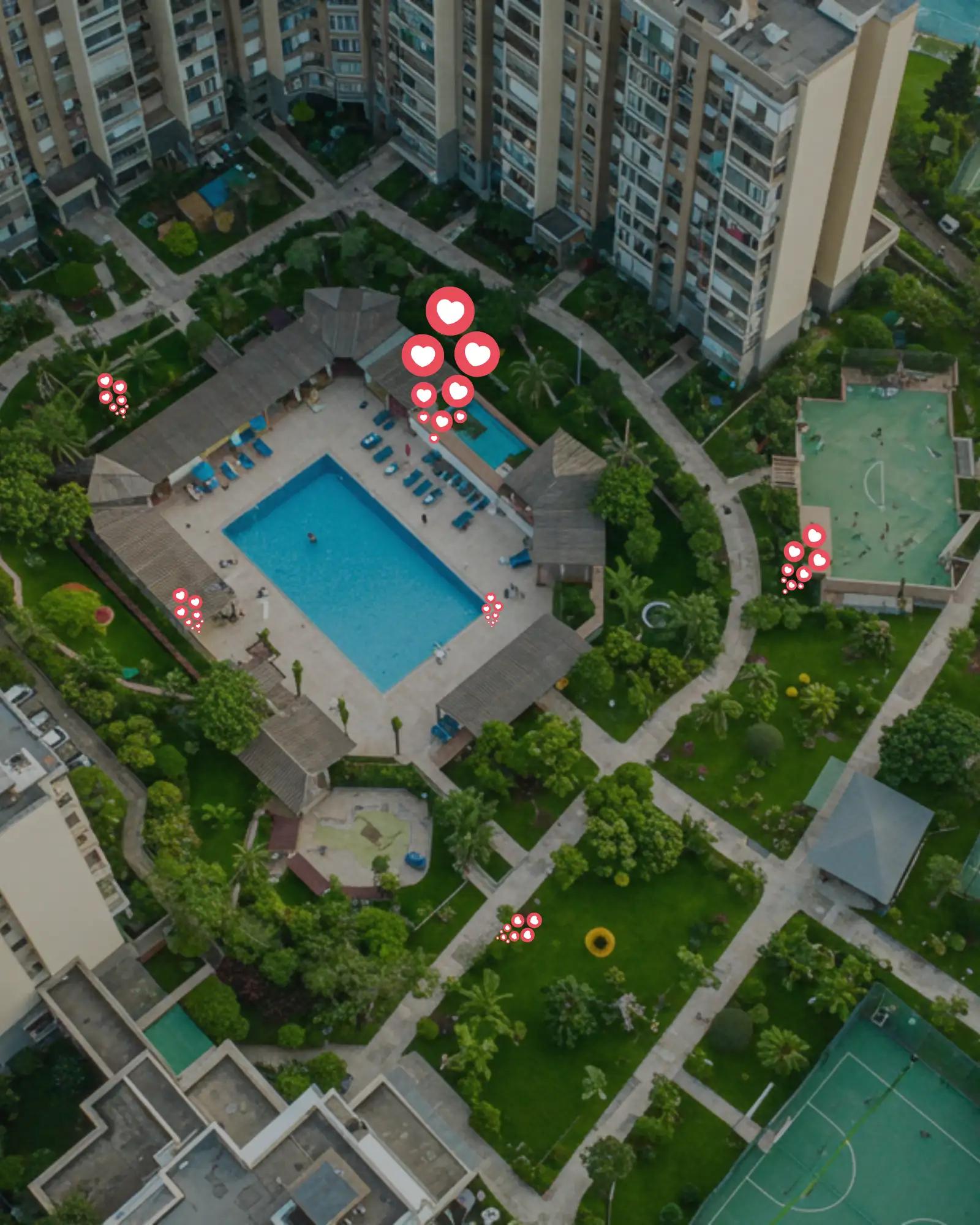 Vista aérea de las zonas comunes de un conjunto residencial.